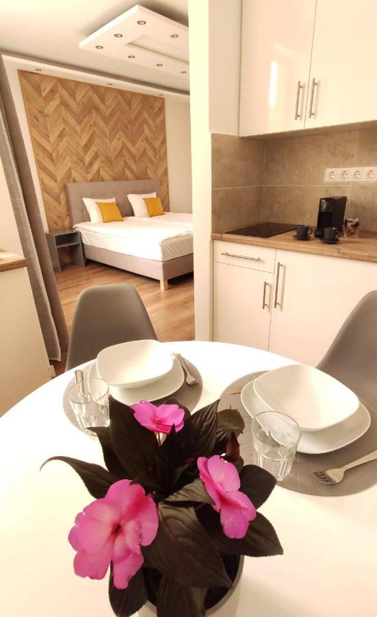 Helena Studio Apartman Шіофок Екстер'єр фото
