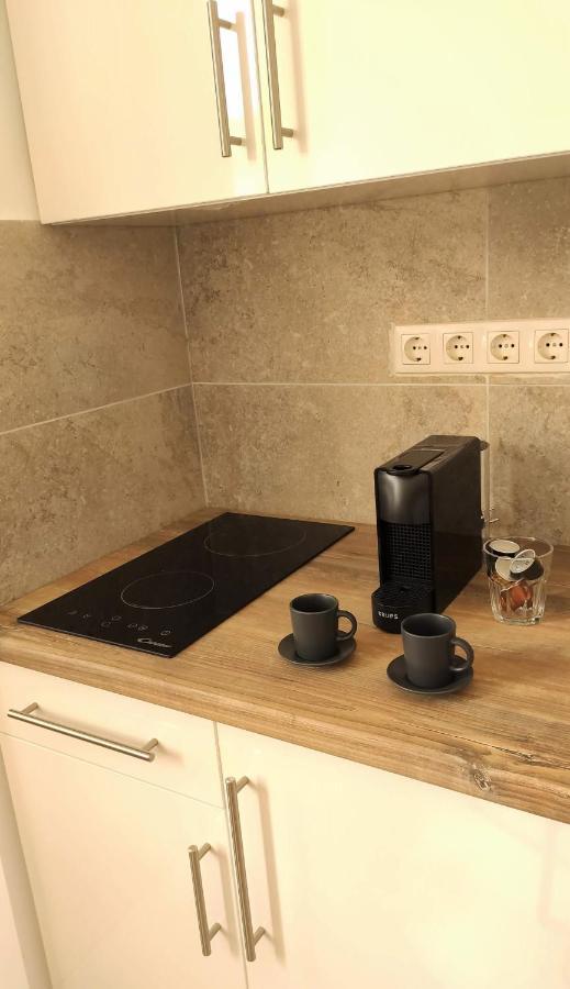 Helena Studio Apartman Шіофок Екстер'єр фото