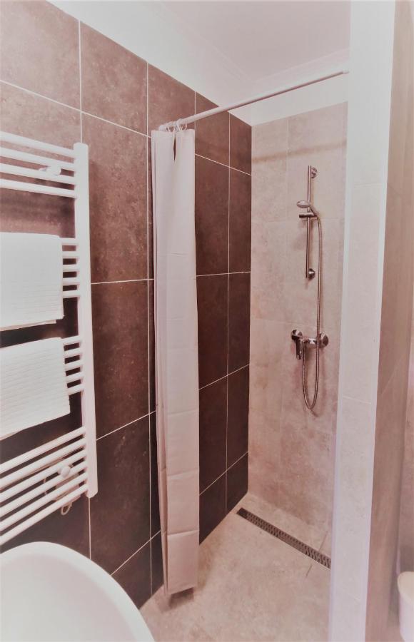 Helena Studio Apartman Шіофок Екстер'єр фото