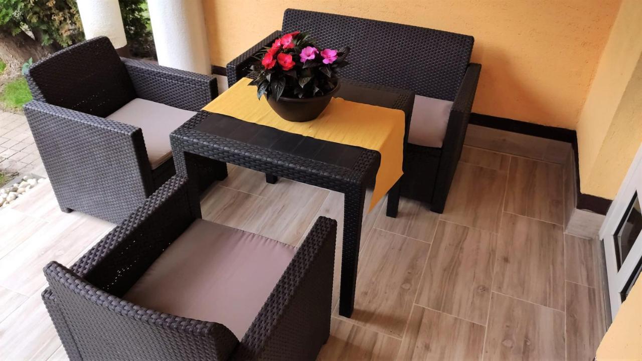 Helena Studio Apartman Шіофок Екстер'єр фото
