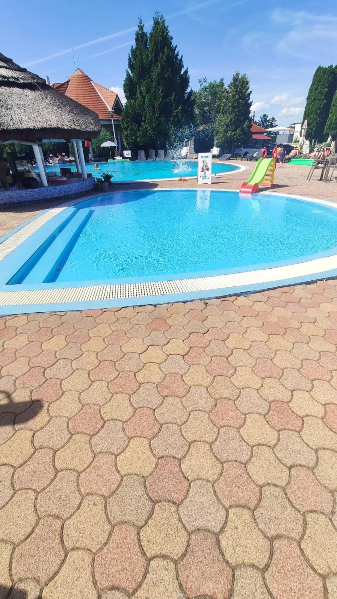 Helena Studio Apartman Шіофок Екстер'єр фото